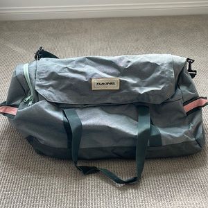 Dakine EQ Duffle 70L